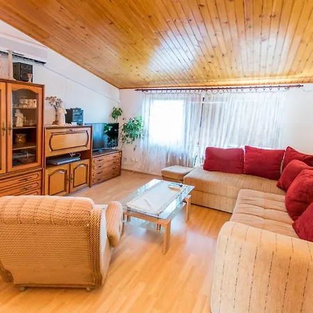 Jere Proto * Примоштен