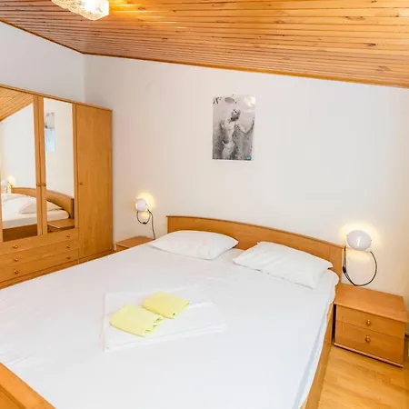 Jere Proto Apartment
