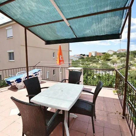 Jere Proto * Примоштен